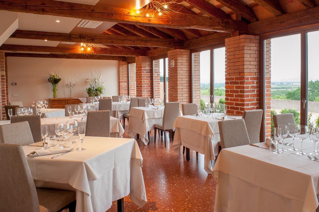 Elliot Osteria E Dormire In Collina Manzano ภายนอก รูปภาพ