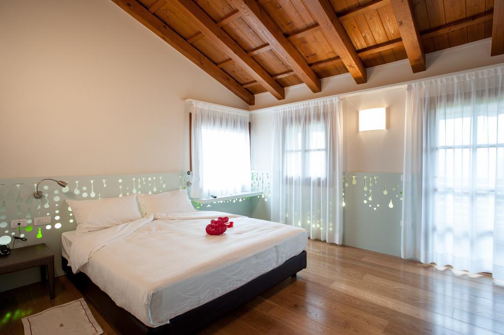 Elliot Osteria E Dormire In Collina Manzano ห้อง รูปภาพ