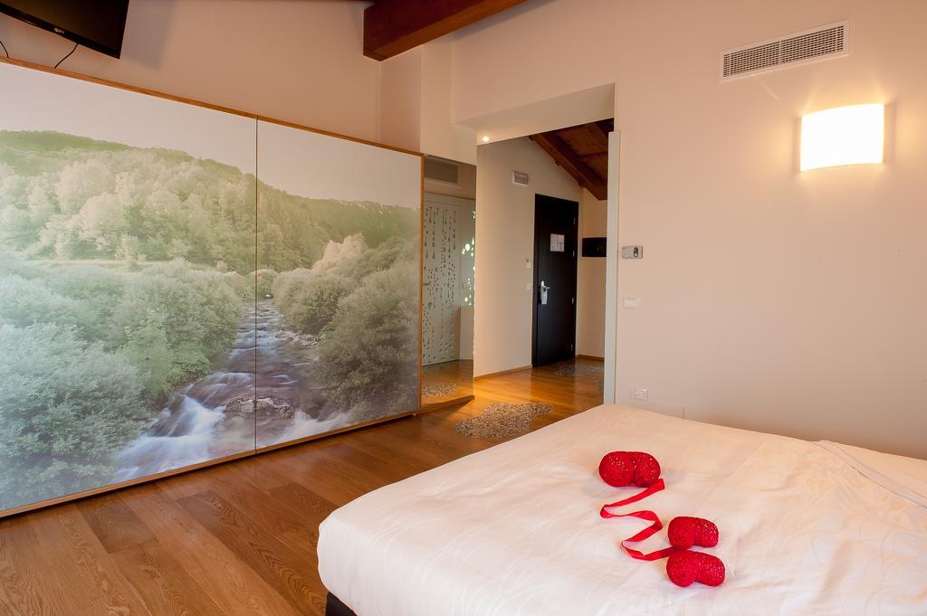 Elliot Osteria E Dormire In Collina Manzano ห้อง รูปภาพ
