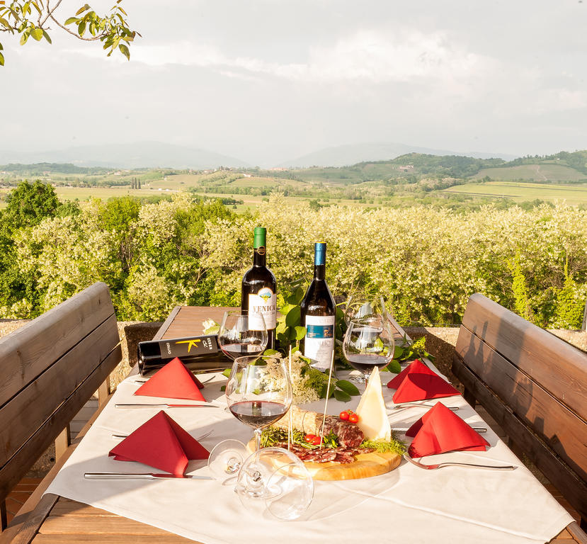 Elliot Osteria E Dormire In Collina Manzano ภายนอก รูปภาพ