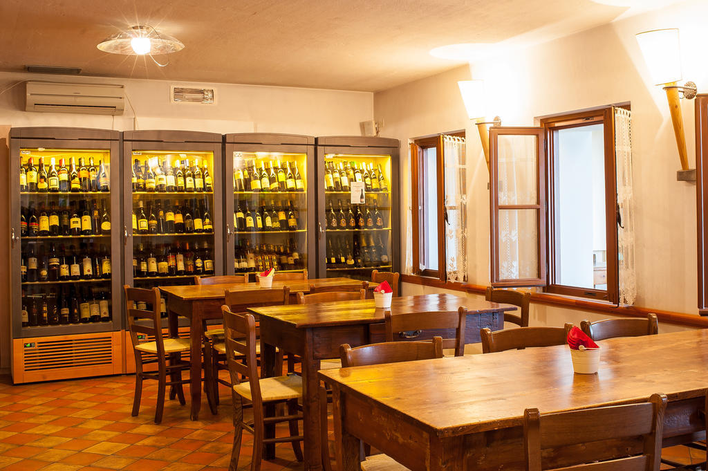 Elliot Osteria E Dormire In Collina Manzano ภายนอก รูปภาพ