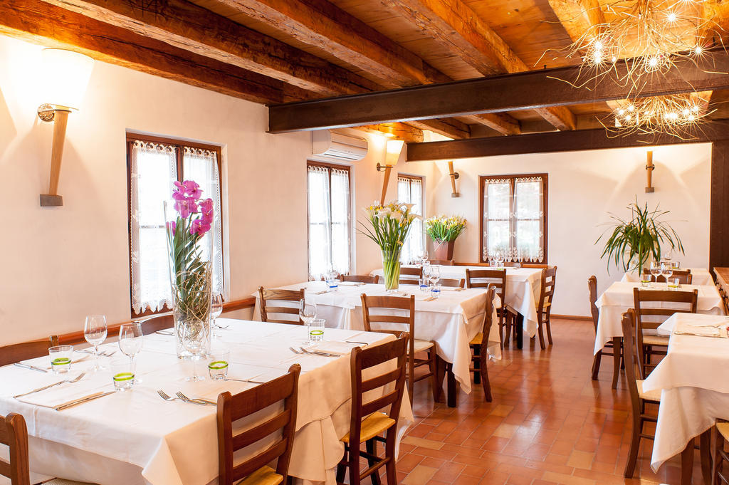Elliot Osteria E Dormire In Collina Manzano ภายนอก รูปภาพ
