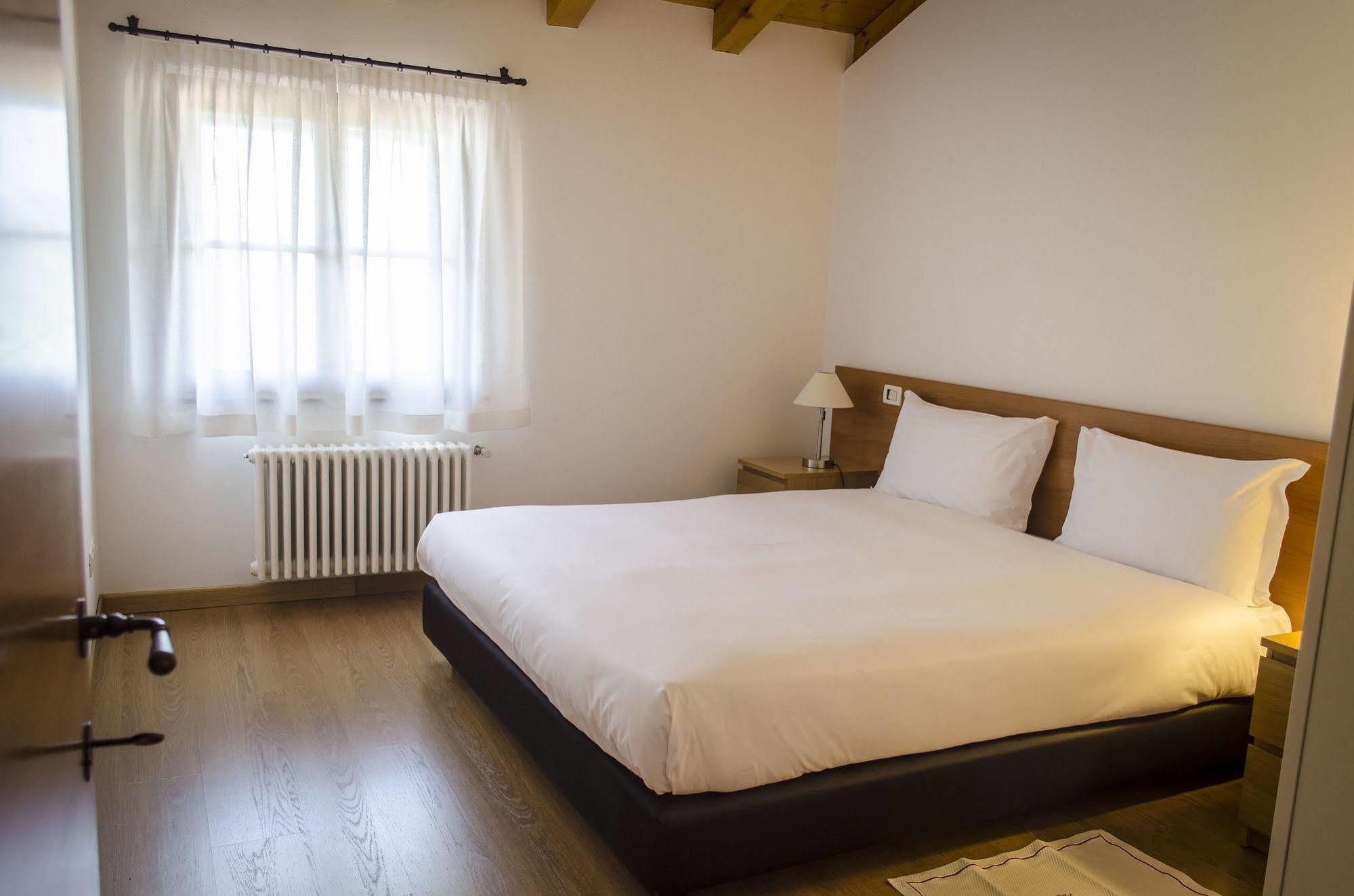 Elliot Osteria E Dormire In Collina Manzano ภายนอก รูปภาพ