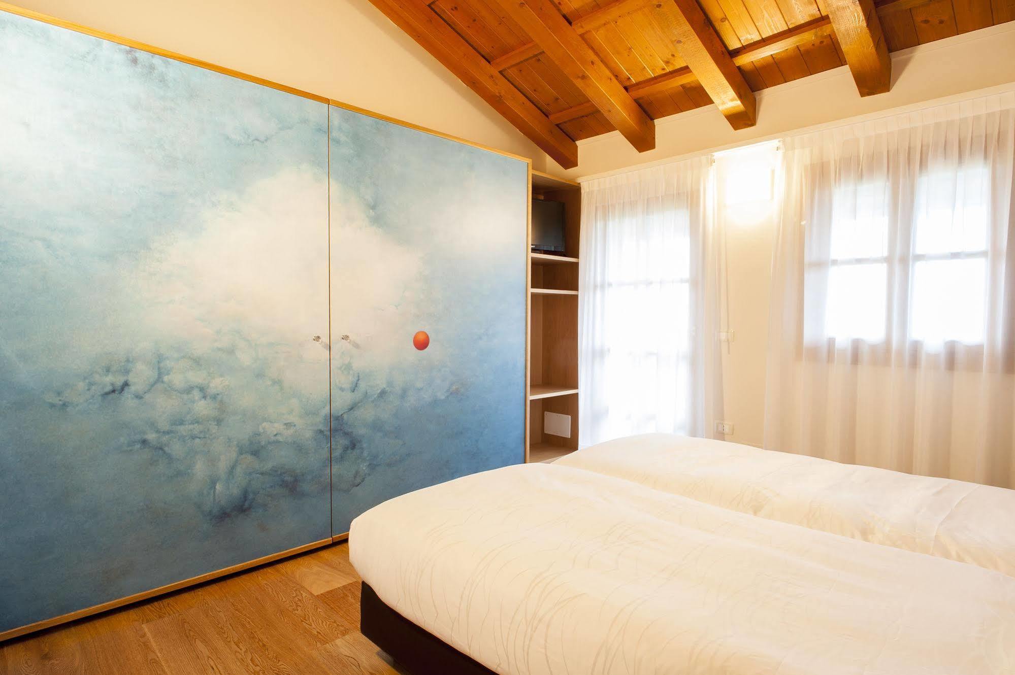 Elliot Osteria E Dormire In Collina Manzano ภายนอก รูปภาพ